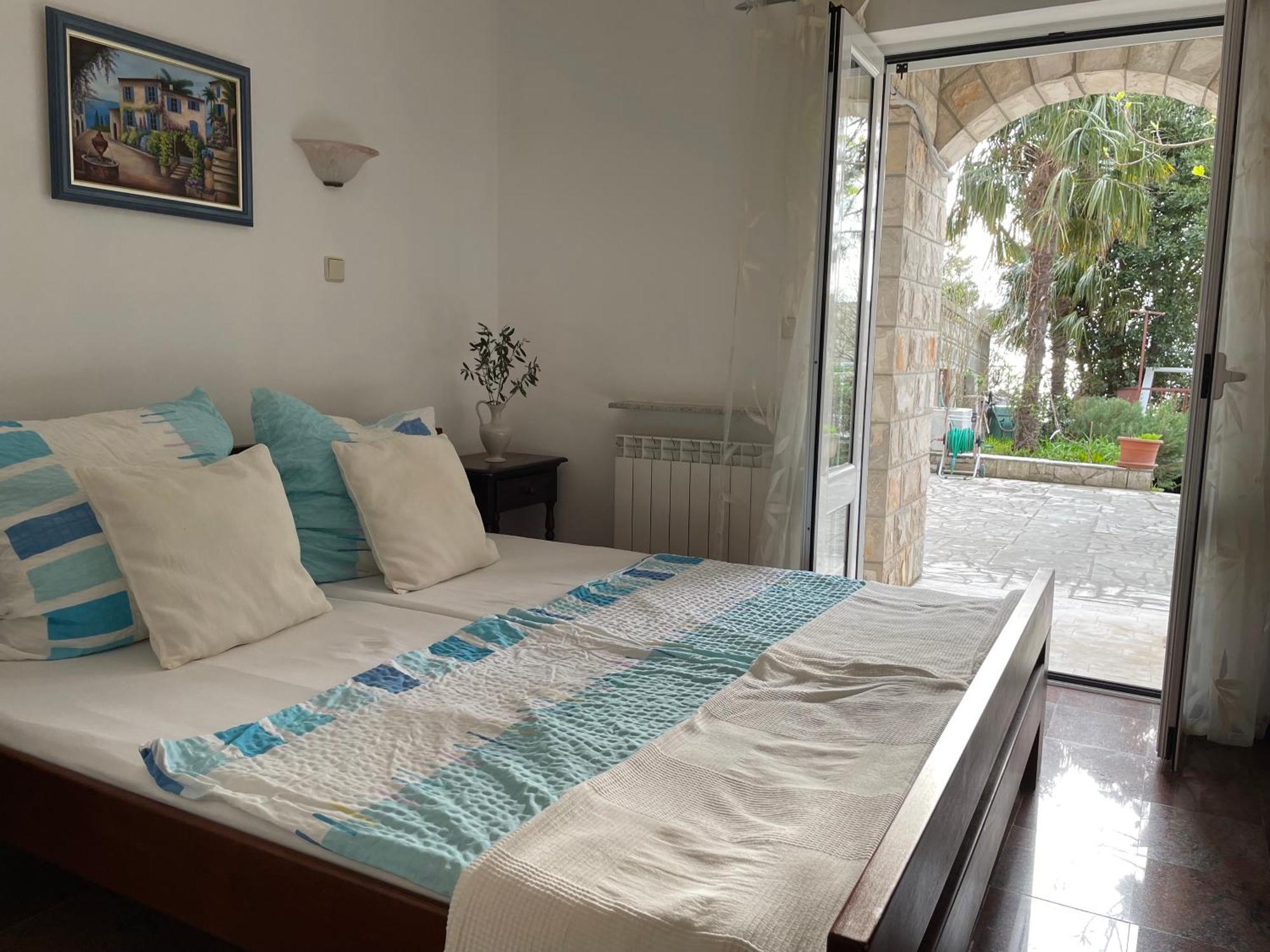 Apartments Sana Свети Стефан Екстериор снимка