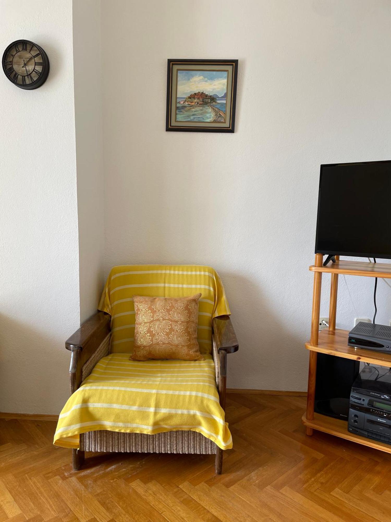Apartments Sana Свети Стефан Стая снимка
